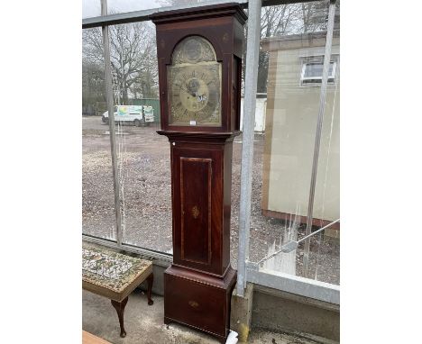 A 19TH CENTURY MAHOGANY AND CROSSBANDED EIGHT DAY LONGCASE CLOCK WITH BRASS DIAL (THOMAS LIGHTON, LONDON) 