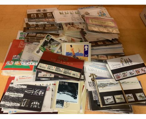 A LARGE LARGE QUANTITY OF FIRST DAY POSTCARDS TO INCLUDE '350 YEARS OF SERVICE' 