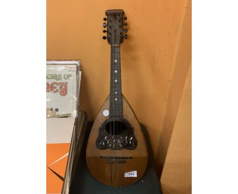 A VINTAGE MANDOLIN 