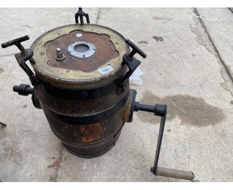 A VINTAGE BUTTER CHURN WITH HANDLE 