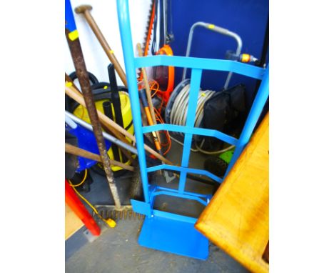 QUANTITY OF ASSORTED TOOLS INCLUDING POWER WASHERS, HOSE, GARDEN TOOLS ETC