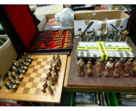 4 CHESS SETS