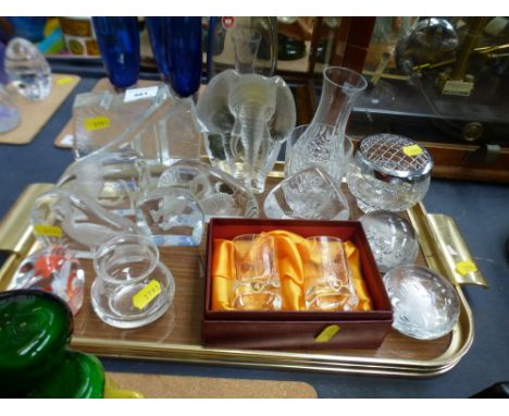 TRAY OF ASSORTED GLASS INCLUDING PAPERWEIGHTS, BURNS CRYSTAL GLASSES INCLUDING EDINBURGH CRYSTAL, STUART, BURNS CRYSTAL, WEDG