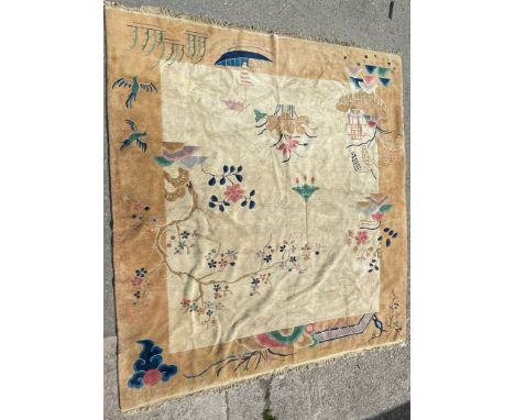 A large vintage 20th century Chinese Oriental rug carpet having polychrome detailing of birds and foliage. Measures 320cm x 2