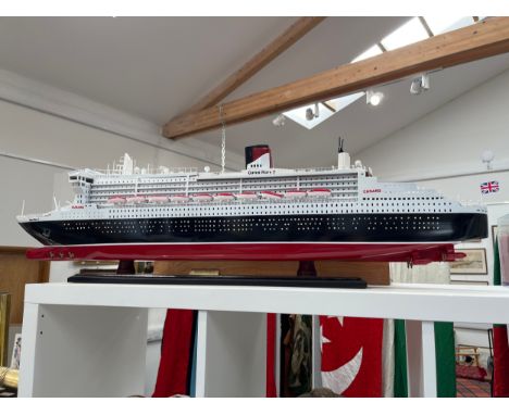A model of Queen Mary II ocean liner, 98cm long 