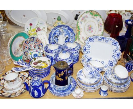 Decorative Ceramics - set of three Spode Italian pattern storage jars; other Spode; a Mintons blue ad white tea service; etc 