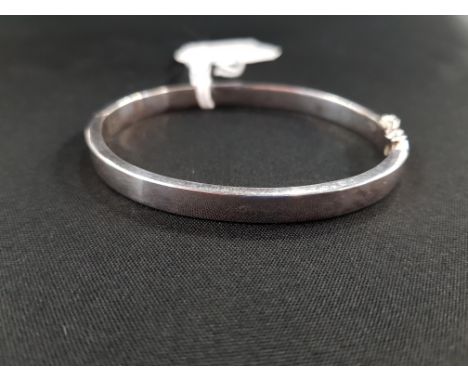 HEAVY SILVER BANGLE 