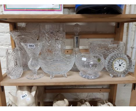 SHELF LOT OF GLASSWARE