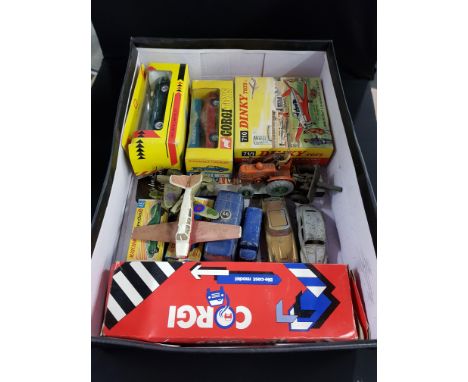 BOX OF VINTAGE AND OTHER DINKY TOYS 