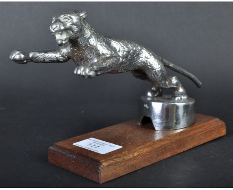 Desmo Car Mascot - an original 1930s vintage Desmo made leaping cat car radiator mascot. Chrome, with a separately moulded he