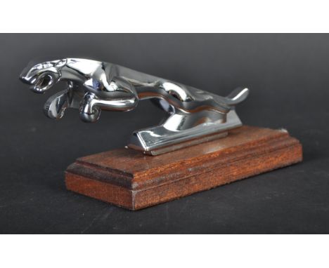 Jaguar - an original vintage 20th century Jaguar Leaper chrome car bonnet mascot. Typical form, with a shaped chrome base. La