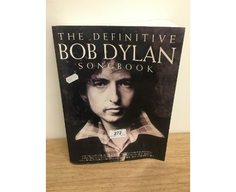 THE DEFINITIVE BOB DYLAN SONGBOOK 2001 AMSCO PUB