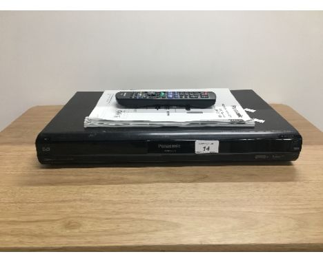PANASONIC DIGITAL DVD RECORDER & REMOTE