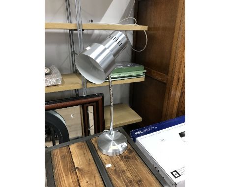 VINTAGE DESK LIGHT
