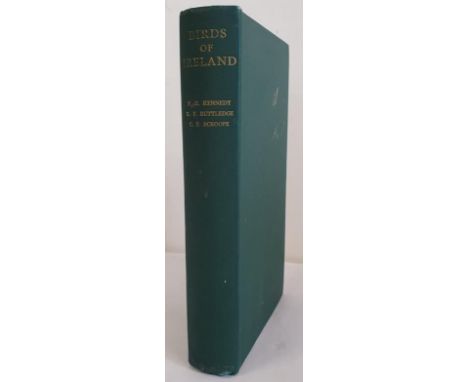 Birds of Ireland Kennedy P.G., Ruttledge R.F. and Scrope C.F. . assisted by G.R. Humphreys. Published by Oliver &amp; Boyd, 1