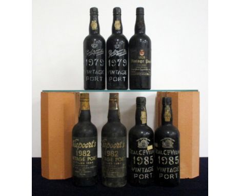 2 bts Real Vinicola 1979 Vintage Port i.n., vsl bs 1 bt Messias 1979 Vintage Cachâo sl bs, base of neck, cork floating but ca