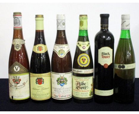 1 bt Domdechant Wernerches Hocheimer Reichestal Auslese Cabinet 1967 bs/aged/faded label 1 bt Niederthäler Hof Alsheimer Früh