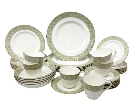 Royal Doulton tea and dinner wares comprising six cups and saucers, seven side plates, seven dessert plates, seven dinner pla
