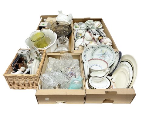 Quantity of ceramics and glassware to include art glass vase, Royal Grafton, Royal Doulton and Colclough dinner wares, Poole,