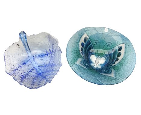 Mats Jonasson Maleras Sweden glass butterfly bowl, in blue and green colourway, D17cm, together with further Jonasson Folia l