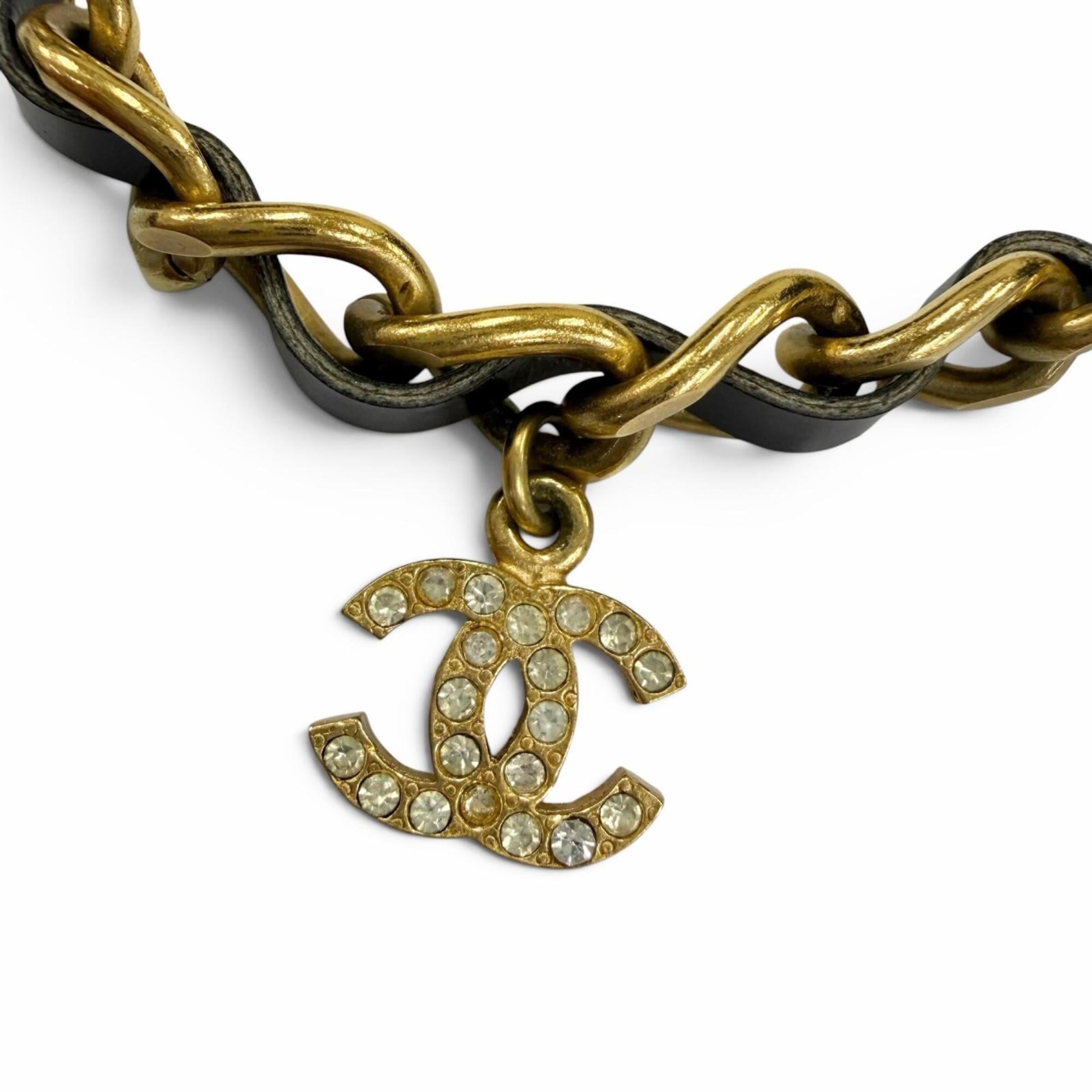 CHANEL Vintage 96P Metal Leather Trim Coco Mark Rhinestone Chain Belt Choker Necklace Gold Black Mad