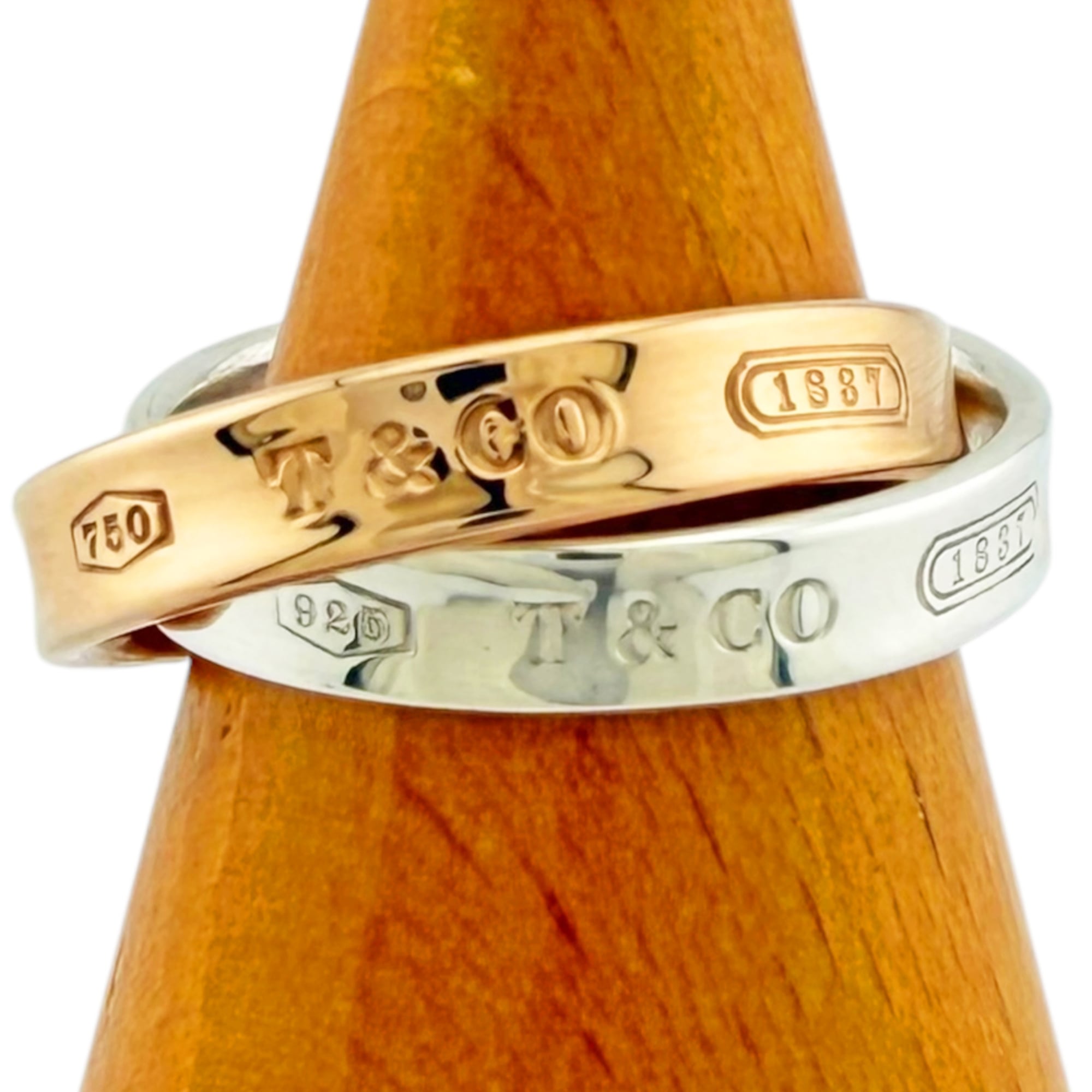 Tiffany & Co. 1837 Interlocking Ring, 18K Pink Gold, Women\'s Ring.