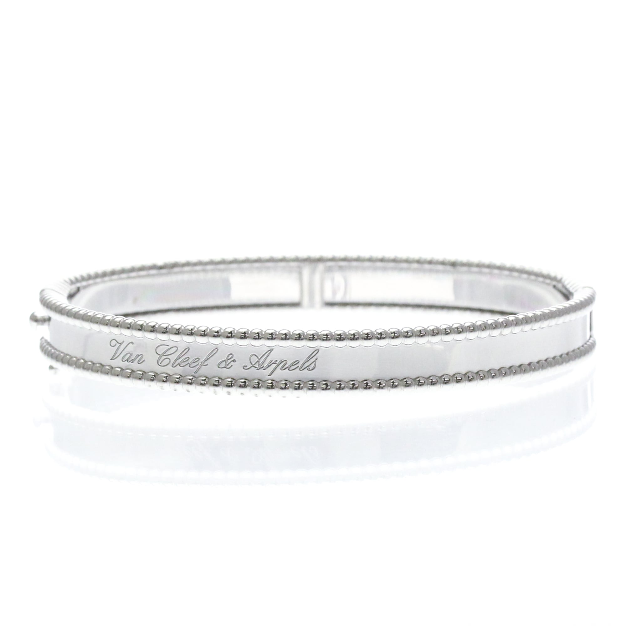 Van Cleef & Arpels Perle Signature Bracelet White Gold (18K) No Stone Bangle Silver