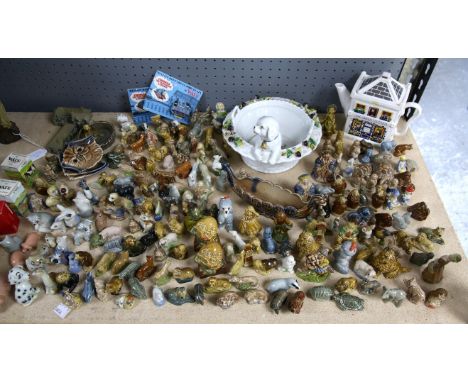 Quantity of Wade Whimsies, to include unboxed Whimsies comprising animals and figures, seven boxed Wade Whimsies including Pa