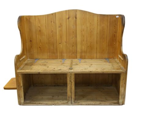 AMENDED MEASUREMENTS, SEE CONDITION REPORT 20th century pine box seat settle, missing front panels, with floral cushion, Cond