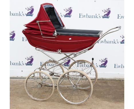 Vintage Marmet dolls pram, h127cm w120cm d60cm 