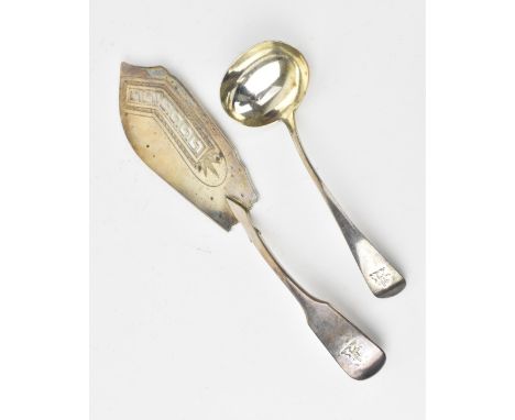 A George III silver fish slice, London 1806, with pierced detail, 29.5 cm long, together with a silver sauce ladle by Jonatha