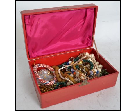 A good group of vintage costume jewellery to include necklaces, bangles, beads, rings, rhinestone items, brooches etc. all he