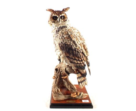 A original 'Guiseppe Armani' figurine of an owl on plinth, No.991 of a limited edition, Model No.281/5 Wisdom, height 23 1/2"