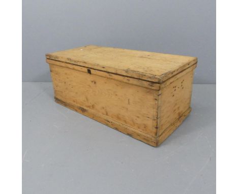 A vintage pine blanket box. W91cm, H37cm, D41cm. 
