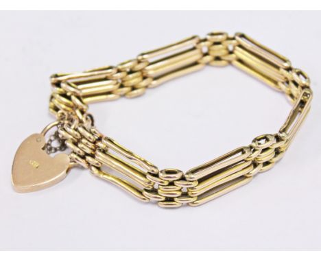 A Victorian 9ct gold gate bracelet, wt. 13.2g