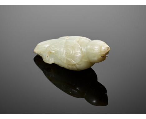 A CELADON JADE 'BIRD' PENDANT, SONG DYNASTY 宋代青玉鳥形掛墜China, 960-1279. The recumbent bird finely carved and incised with a long