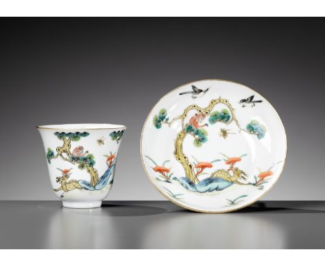 AN AUSPICIOUS 'MONKEY AND DEER' CUP AND SAUCER, XIANFENG MARK AND PERIOD 咸豐款及年代猴鹿紋杯碟套China, 1851-1861. The tall cup with a sh