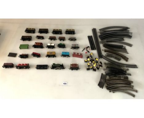 Assorted Hornby Triang &amp; Lima engines, carriages, trucks, track and switches, 00 gauge &amp; N gauge