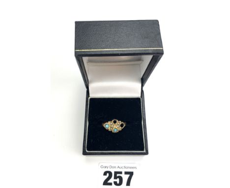 9k gold ring with pearls and turquoise stones, 2 stones missing, size P, w: 1.2 gms