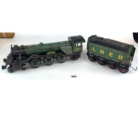 Large tinplate collector's engine 'Flying Scotsman' with LNER tender, total length 25", height 5.5"
