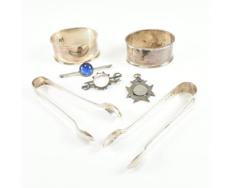 A collection Victorian and later hallmarked and sterling silver items To include a pair of hallmarked silver napkin rings. Ha