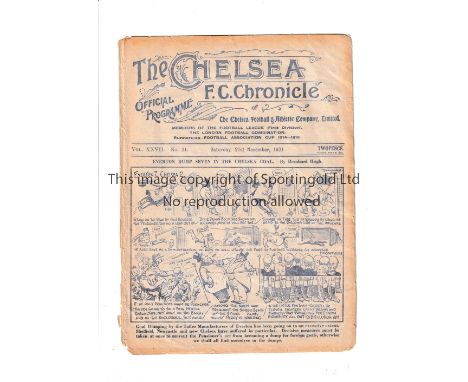 CHELSEA V ARSENAL 1931     Programme for the League match at Chelsea 21/11/1931, ex-binder and slightly worn.    Fair