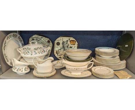 Mixed china to include Royal Worcester Gold Chantilly, Royal Doulton Gold Concord Crown Staffordshire, Royal Albert, Duchess 