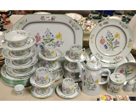 A comprehensive Spode Oven to Tableware Summer Place pattern dinner and tea service