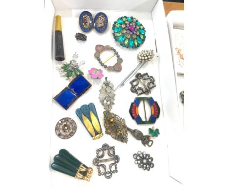 Tray of vintage and later costume jewellery 