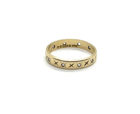 Ladies 9ct stone set wedding band, missing small stone, ring size: H/I, approximate overall weight 1.3