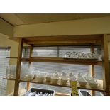 LOT: Vaisselle++ (sur étagère, 120+ mrcx.)