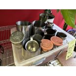 LOT: (11) Items pour Café