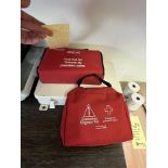 LOT: (2) Trousses de premiers Soins