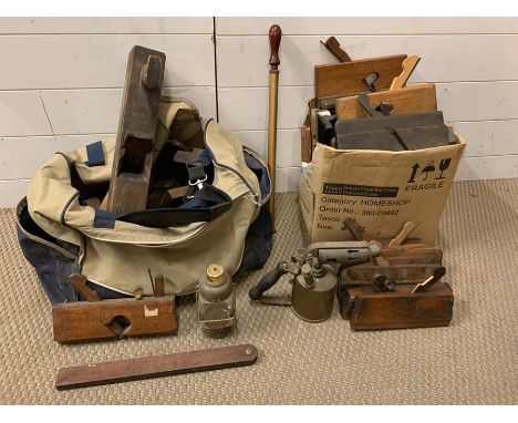 A large selection of vintage carpenters tools/plans  